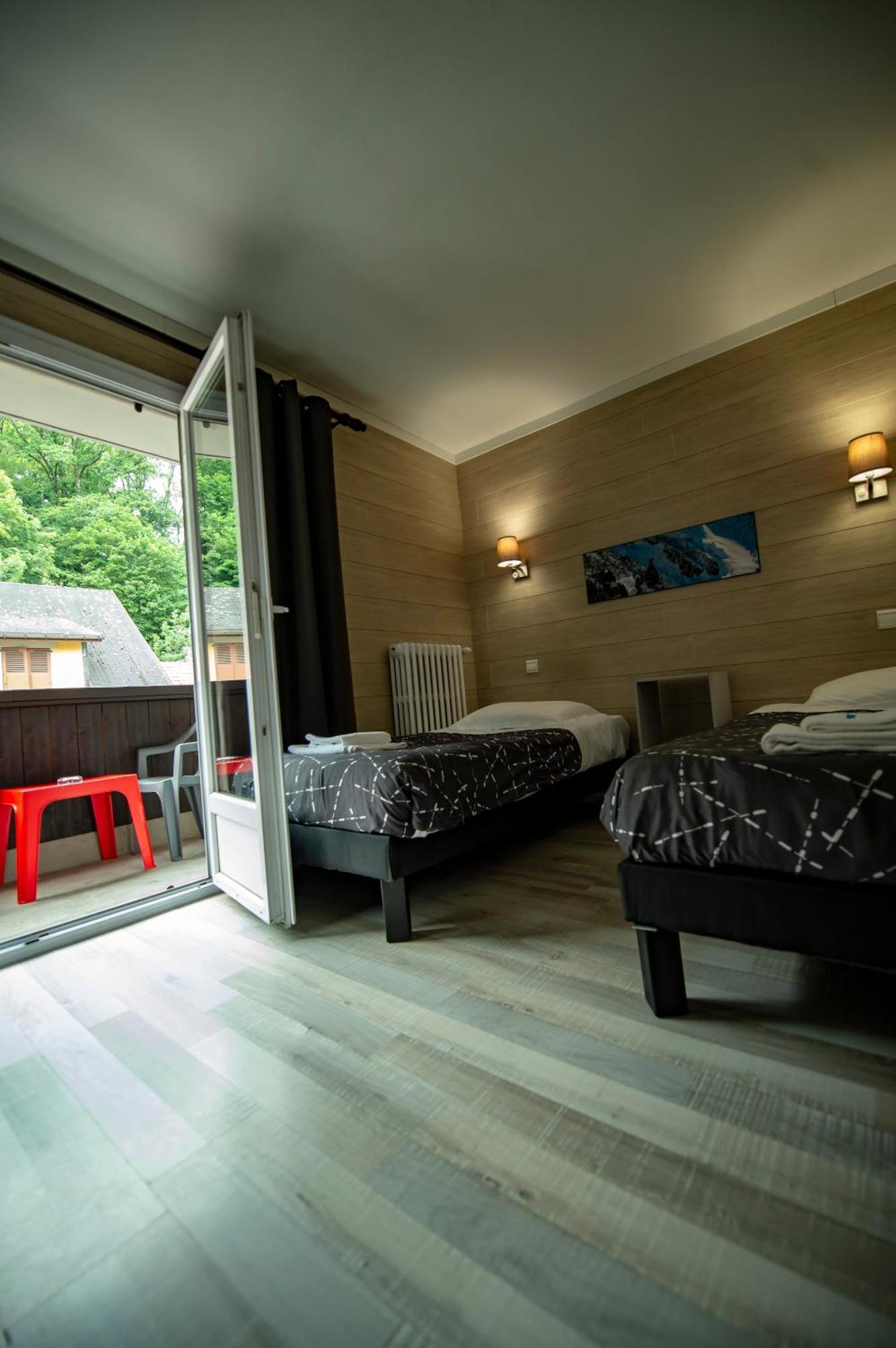 Hotel La Chaumiere A 100M Du Telecabine 생제르베레뱅 외부 사진